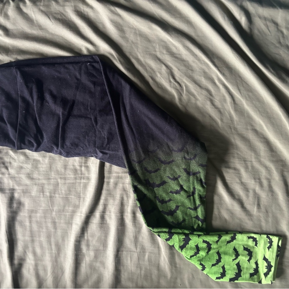 LuLaRoe Black and Green Bat Pattern Leggings